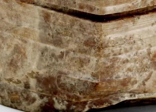 在纽约贩卖良渚古玉的中国商人：卢芹斋、姚叔来、李文卿及游筱溪