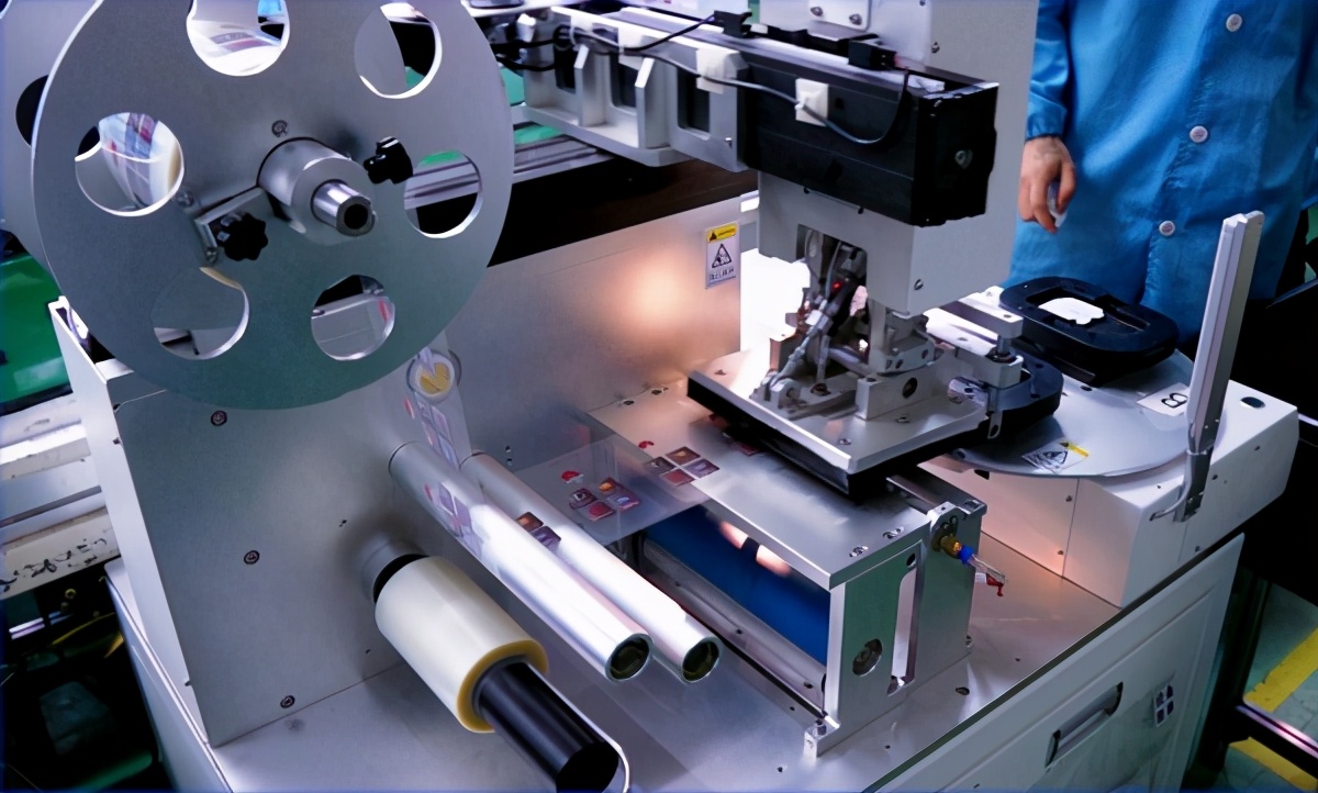 闻泰科技半导体地位,闻泰科技是芯片还是半导体