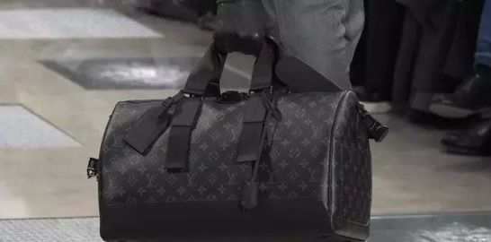 lv包包经典入门款speedy25,lv包包speedy25适合什么季节背