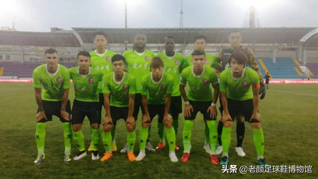 悲伤笼罩,悲伤笼罩巴黎