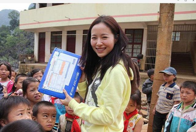 江一燕人设崩塌原版,江一燕吐槽人设