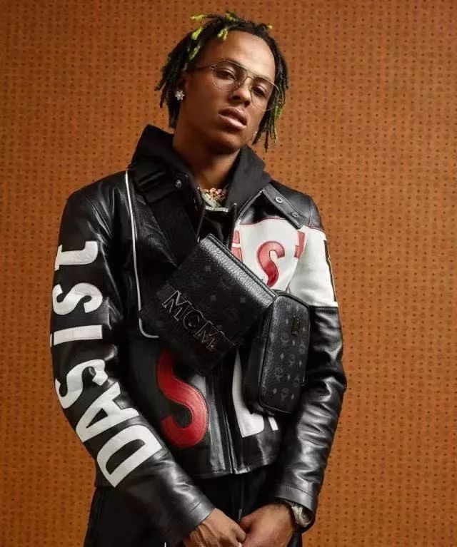 从濒临倒闭到年营收25亿,从濒临倒闭到市值266亿