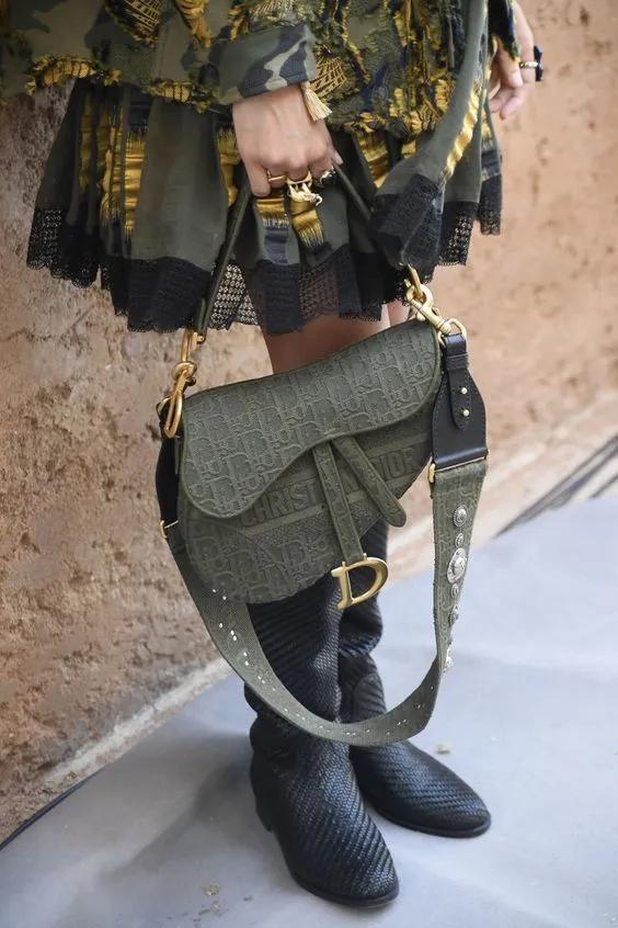 韩系小众腋下包,腋下包轻奢小众lisa