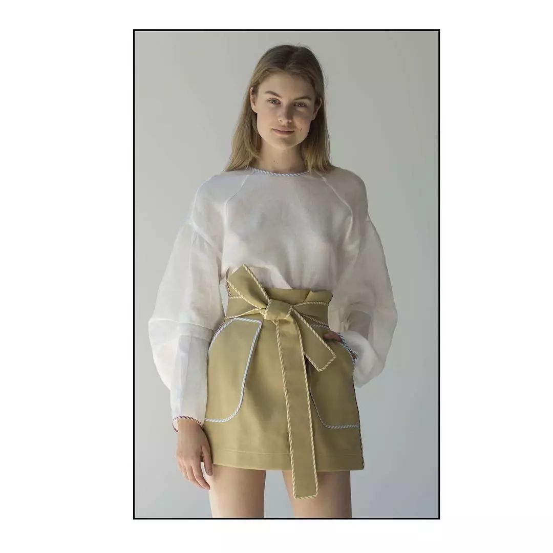 减龄蝴蝶结搭配,蝴蝶结怎么穿才好看慢动作