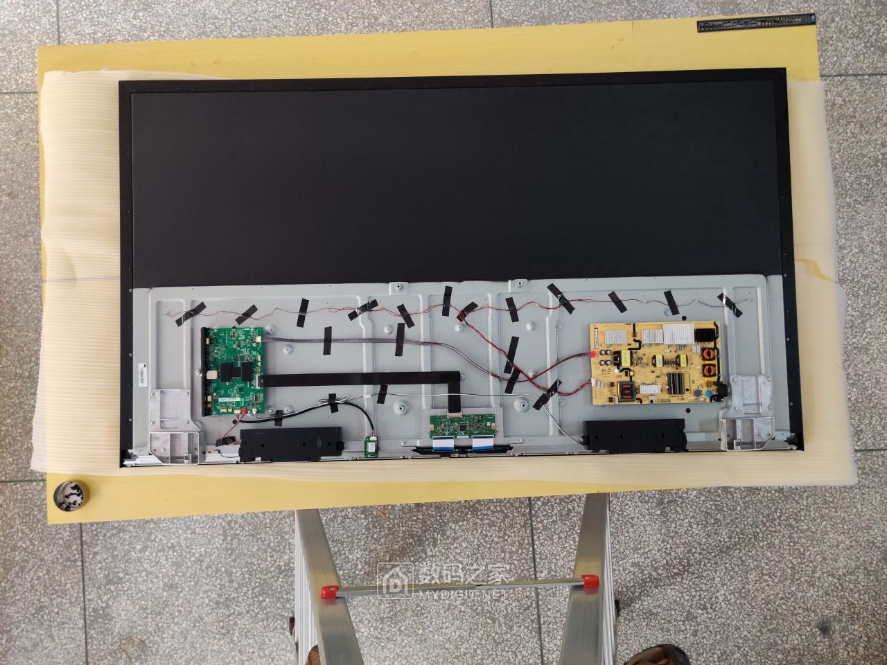 万元左右tcl85寸电视,tcl55寸全面屏电视评测
