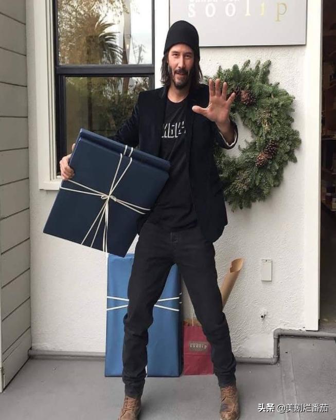 基努李维斯魅力,外国人评价基努里维斯