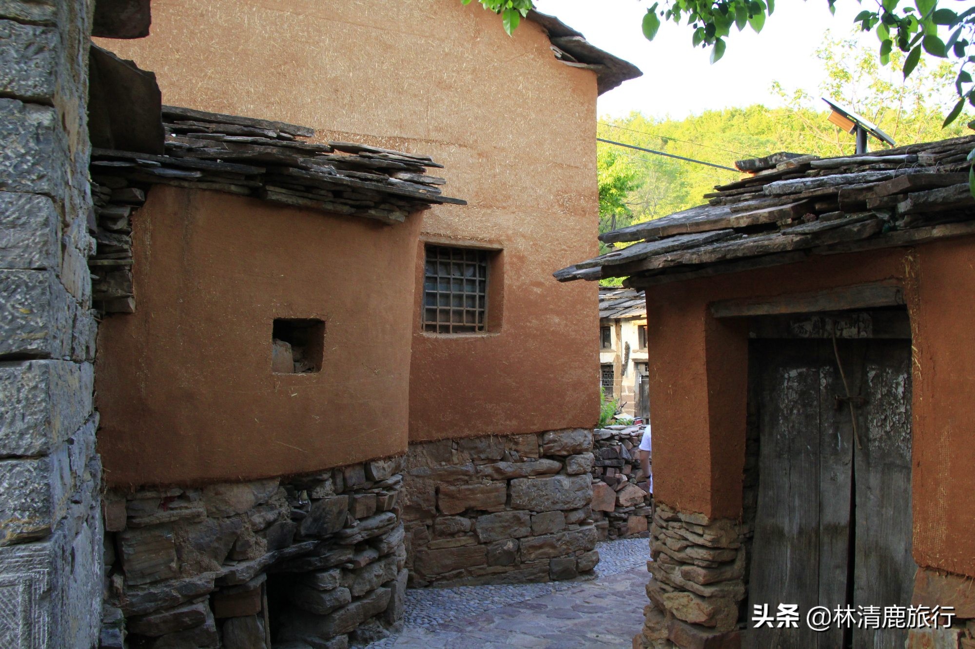 一个被遗忘的石头村,石头村一个被遗忘的古朴村落