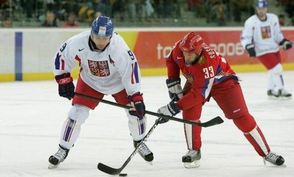 最基础的运球上篮,5次关键传球全场最佳