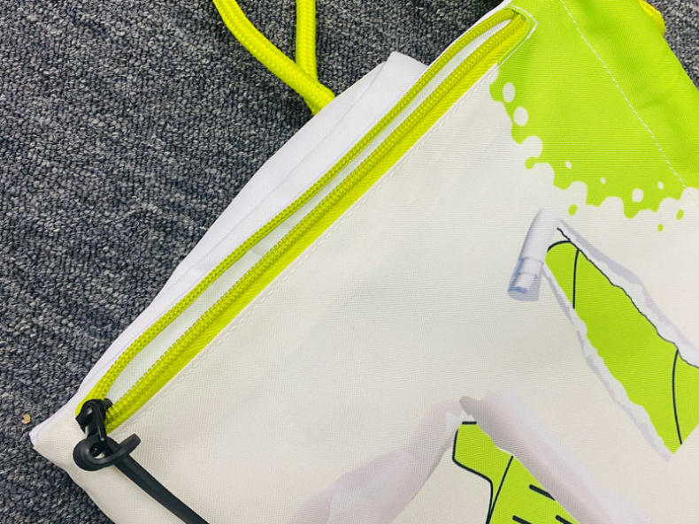 买齐！TLSS潮流元素装备束口袋