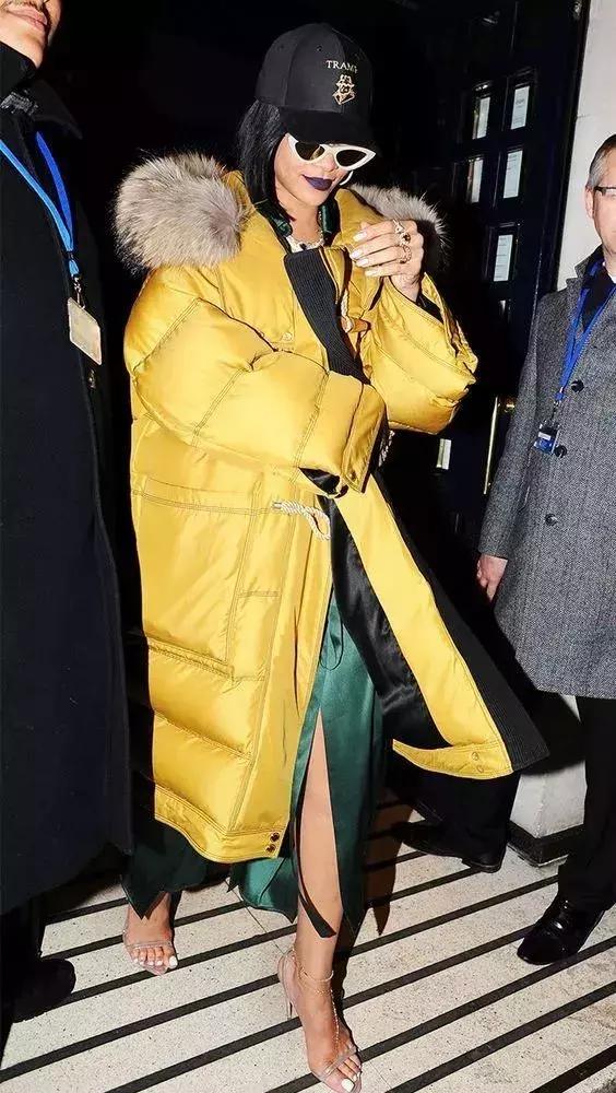 拒绝臃肿冬天最薄的保暖衣,好看又不显臃肿的羽绒服