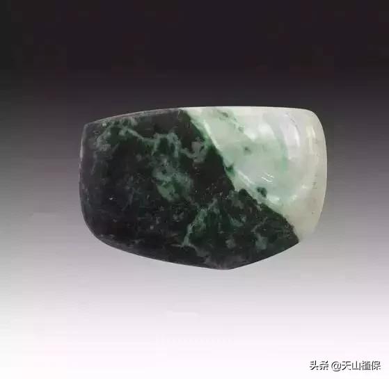 怎么捡到价值极高的石头,捡到一块石头价值千万