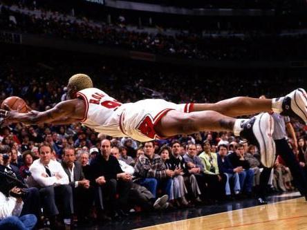 提到2K游戏中的称号，你会想起谁？全能巨星第一个想到詹皇！