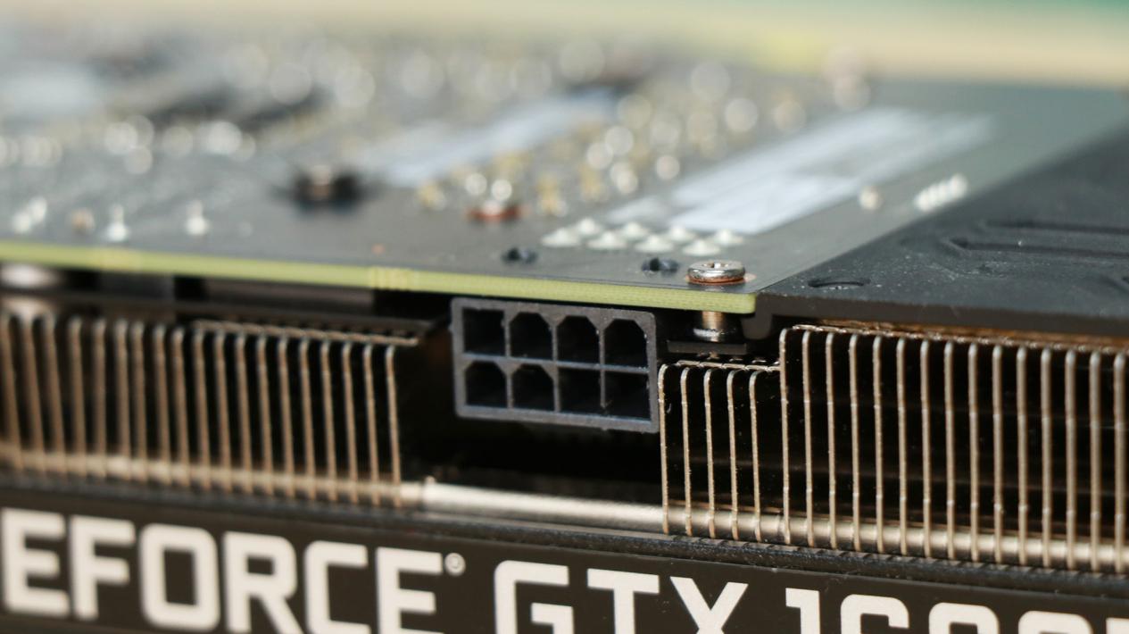 z370装机过程,z370主板能插几块硬盘