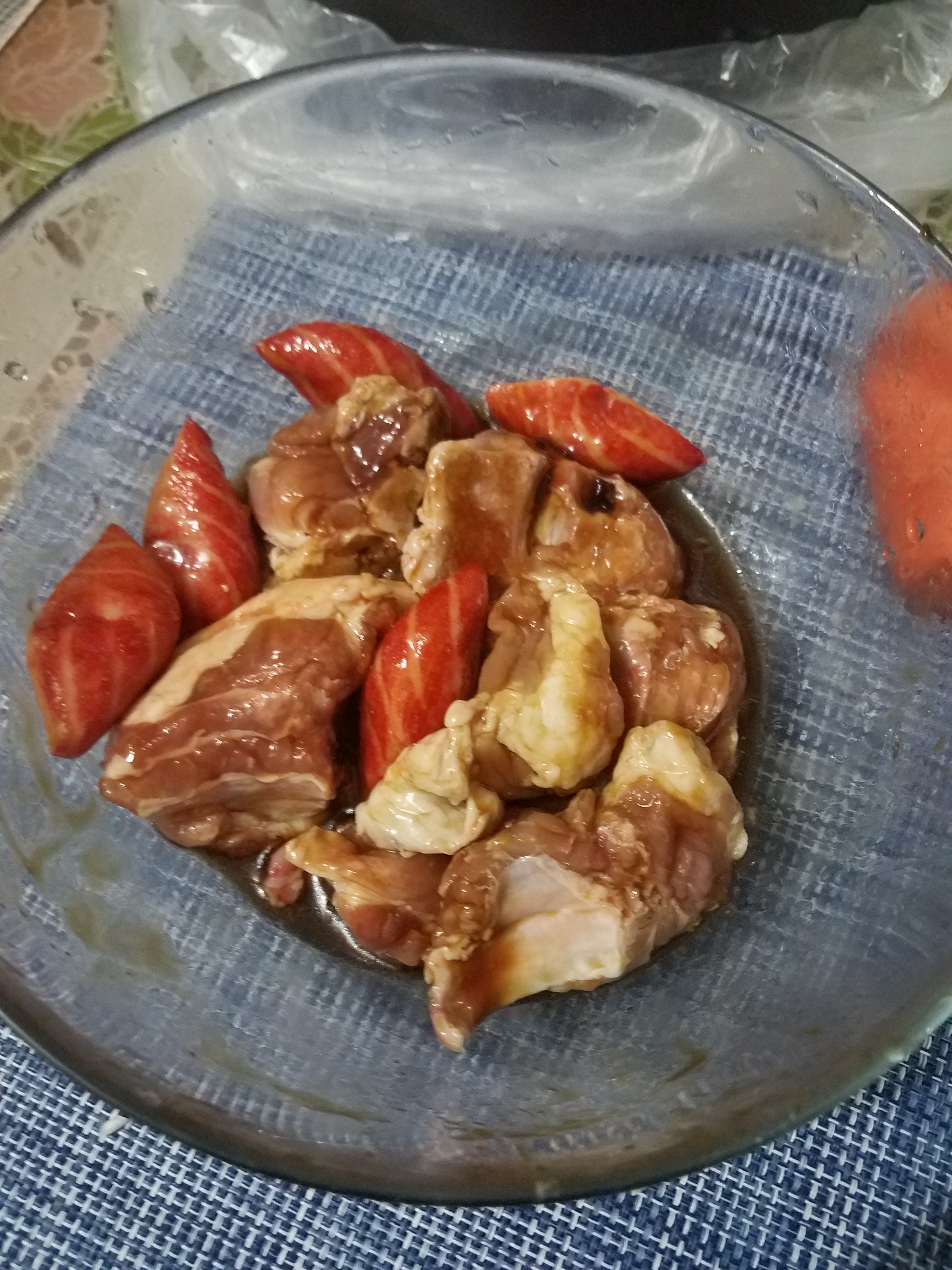 面包机也可以做煲仔饭哟，排骨黑米煲仔饭，就是这么的简单好吃