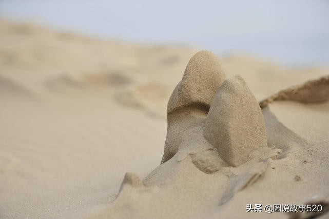 大海和沙漠之间的地方,大海和沙漠相接的地方