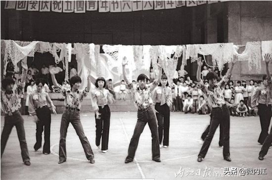 看了这些昔日内江的老照片,岁月痕迹的照片