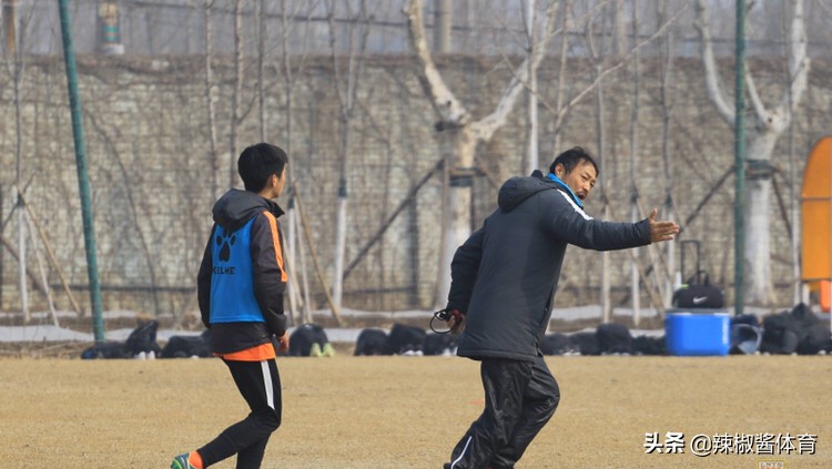 大连阿尔滨前主教练,大连日本足球教练