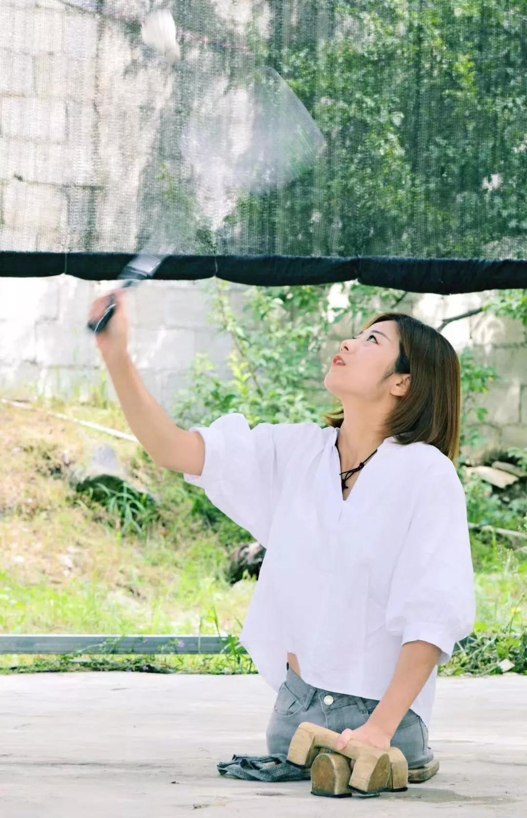 她3岁惨遭父母抛弃,无腿女孩截肢后被父母狠心遗弃