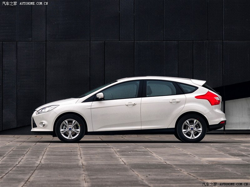 4万块钱能买哪年的福克斯两厢,4万多块钱的福特福克斯家用代步