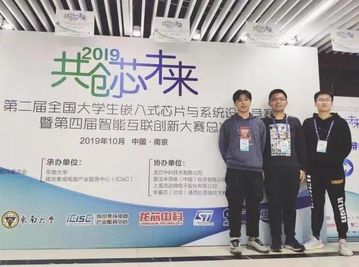 上海表兄弟,上海双胞胎兄弟考上大学