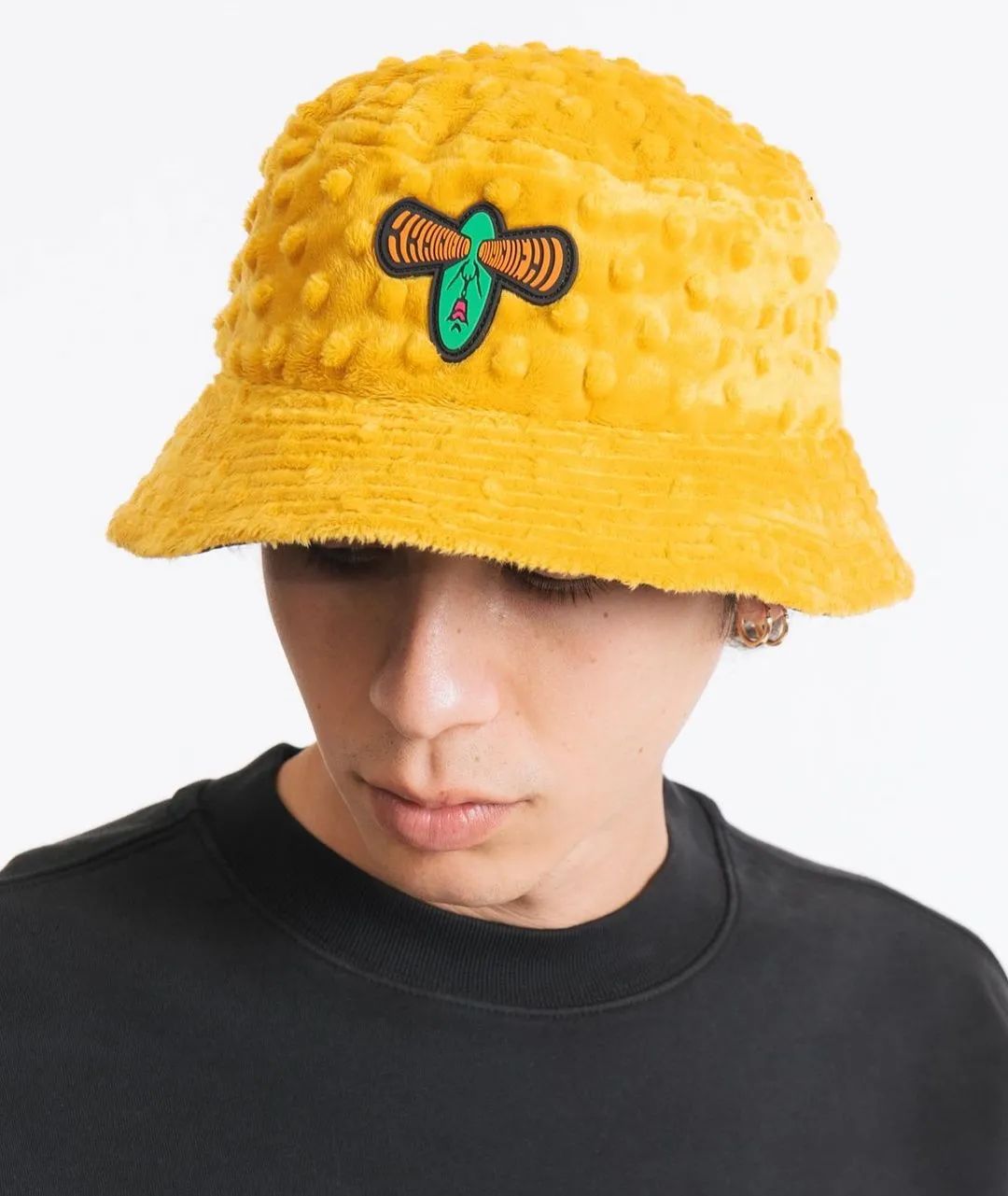 欧阳娜娜同款潮流品牌,欧阳娜娜同款联名卫衣