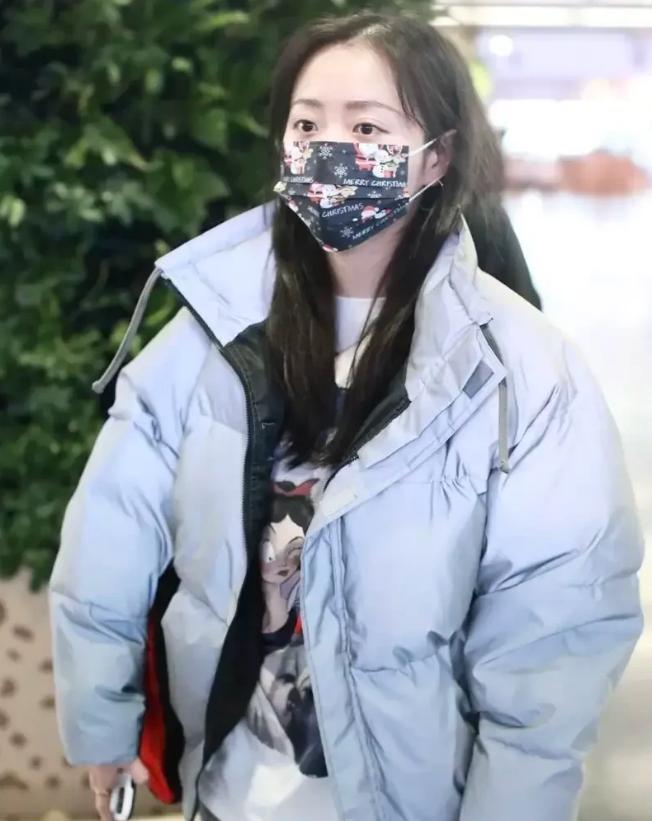 36岁张靓颖素颜照,张靓颖穿黄色外套是哪场演唱会