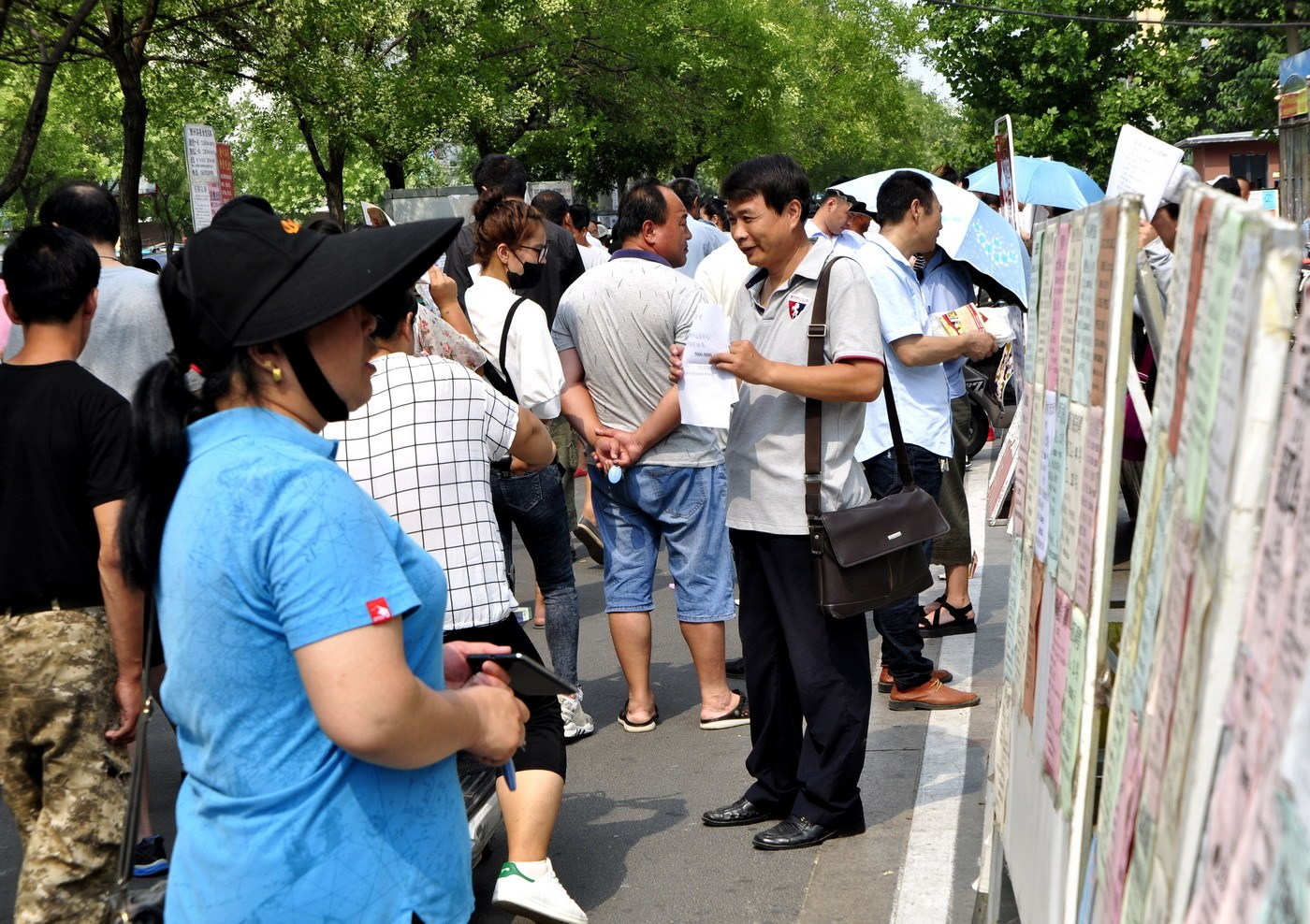 靠谱的劳务中介返费,劳务中介费一般都是怎么收取的