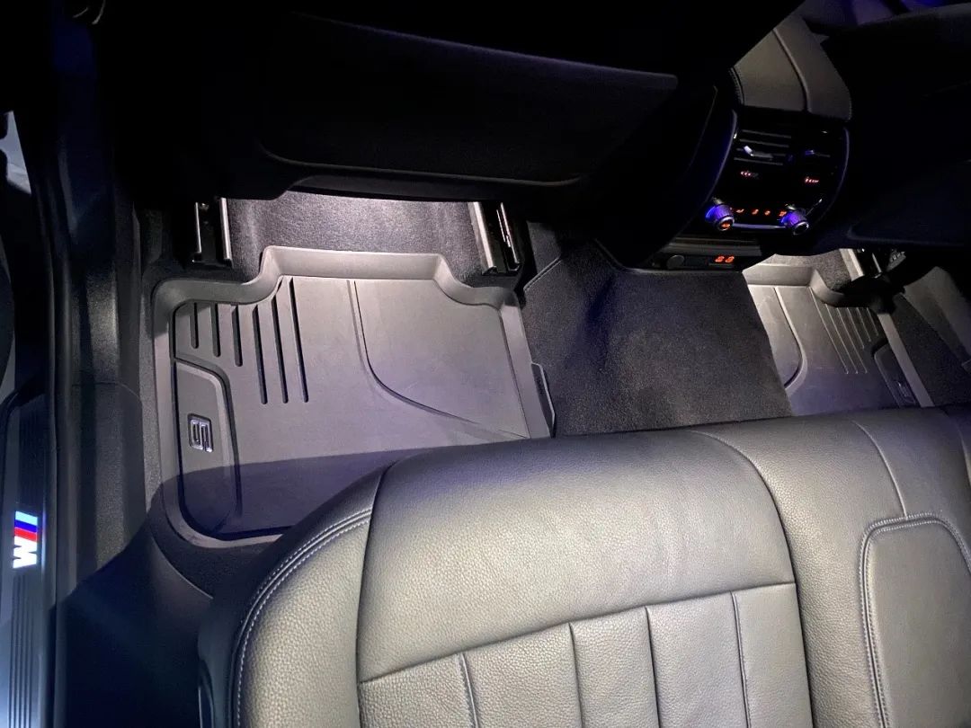 宝马原厂丝绒脚垫和全天候脚垫,宝马原厂全天候脚垫