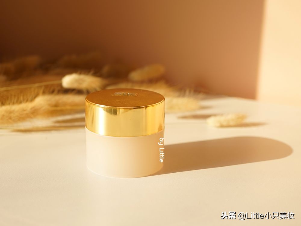 贵妇膏和粉底液哪种好用老爸评测,卡姿兰小夜猫粉底液老爸评测