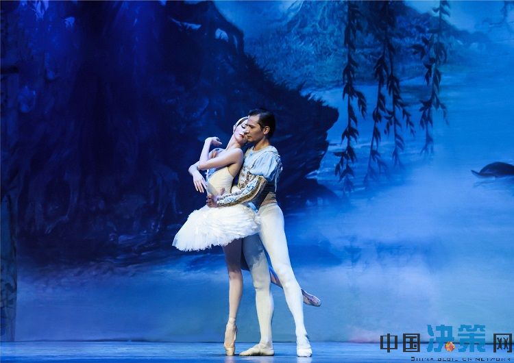 鎴樻枟姘戞棌鑺暰,鑿叉媺鏍兼厱鑺暰鎯呯粨