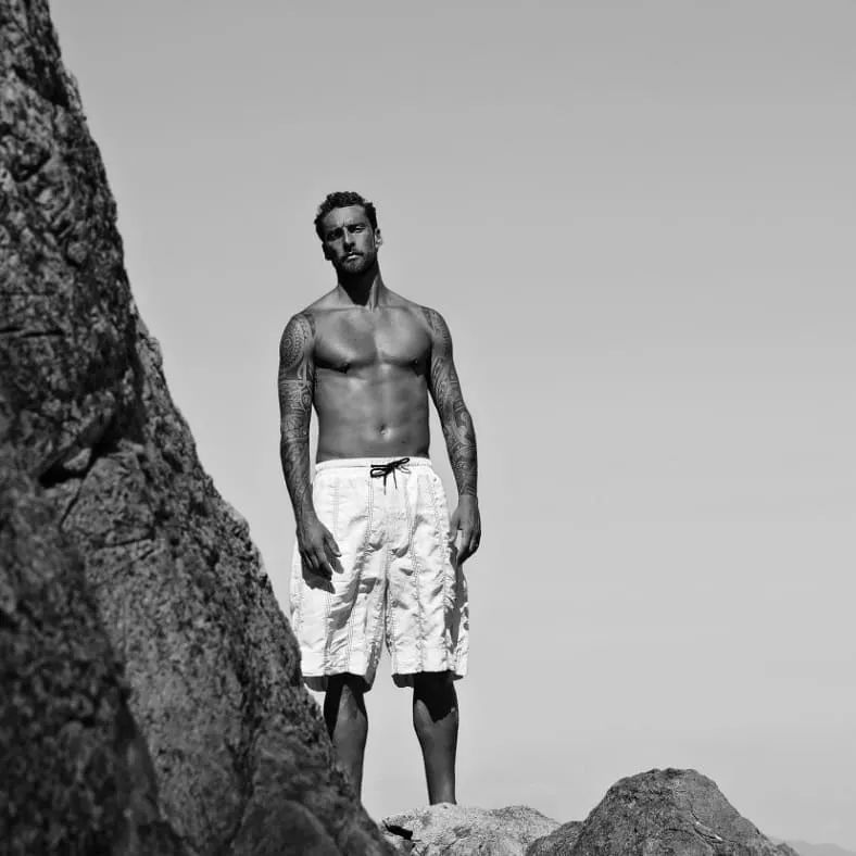 armani代言人hanni,armani化妆品代言人