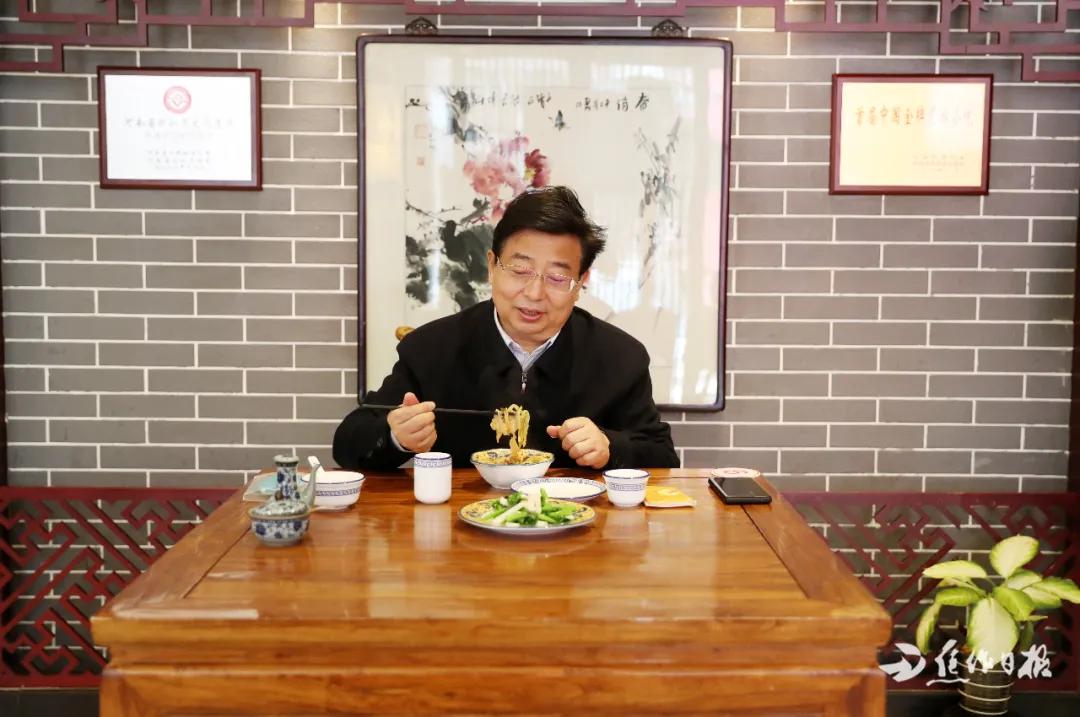 娌冲崡鐪佹慨闃冲競甯傚涔﹁甯傞暱,婵槼甯傚競濮斾功璁板拰甯傞暱