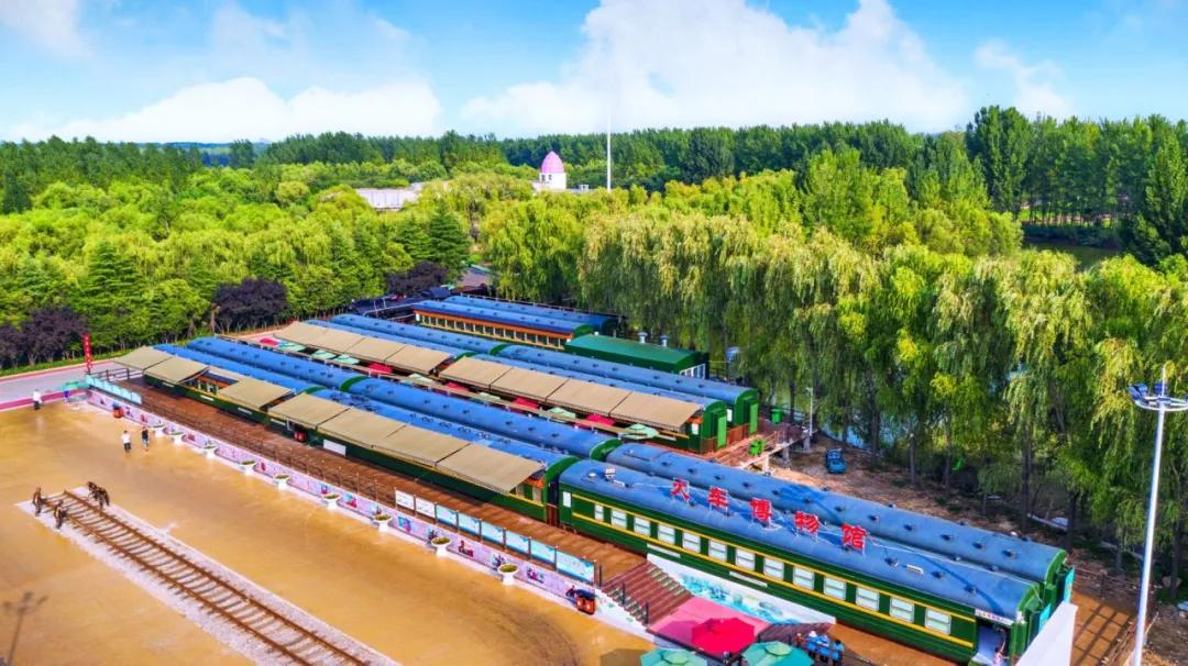 游玩赏荷花景点推荐,国家4a级景区荷花花海介绍