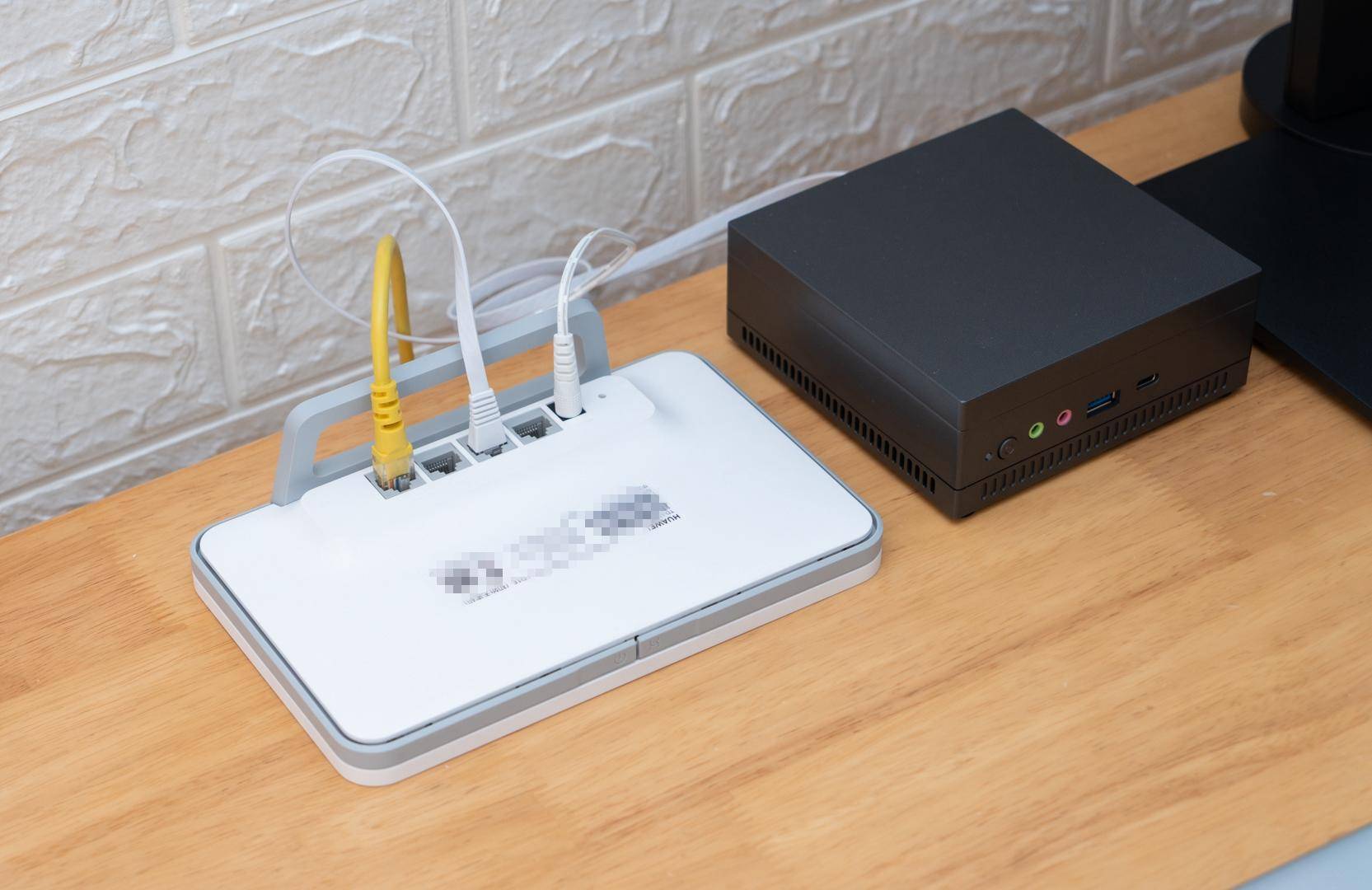 华为移动路由器流量用完了怎么办,华为4g移动路由器怎么提升网速