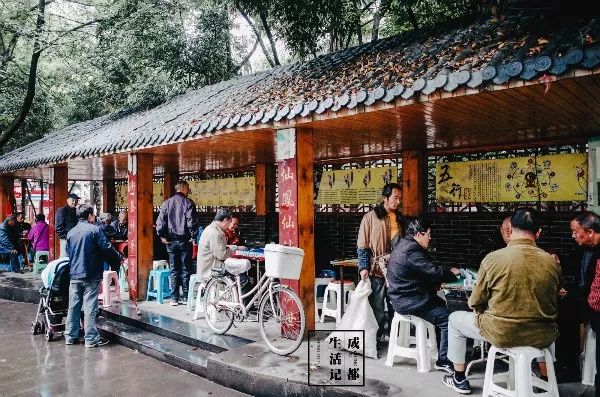 成都同根生,成都北门对比南门