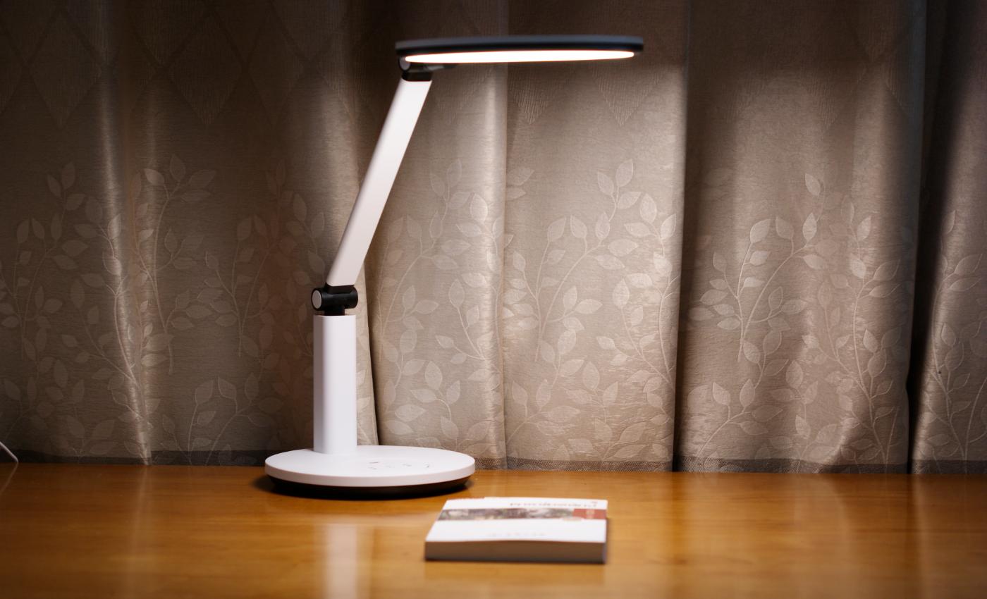 孩视宝智能护眼台灯,好视力和孩视宝台灯测评