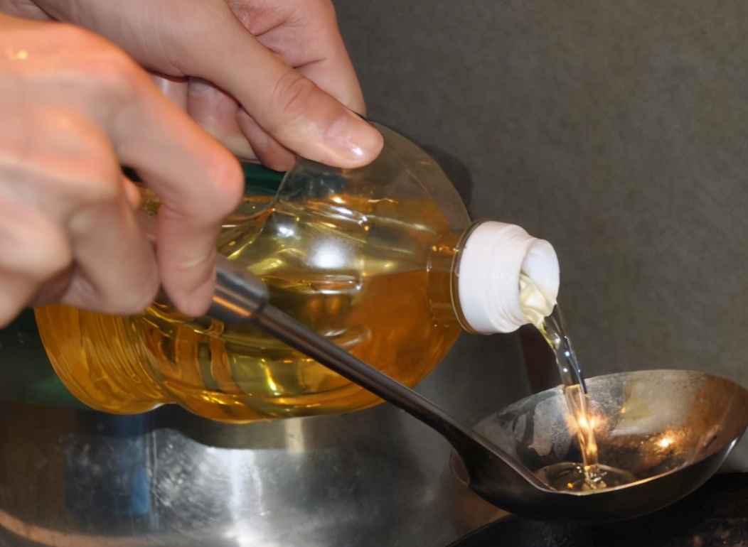 买食用油的鉴别方法,食用油上有这三个字千万别再买了