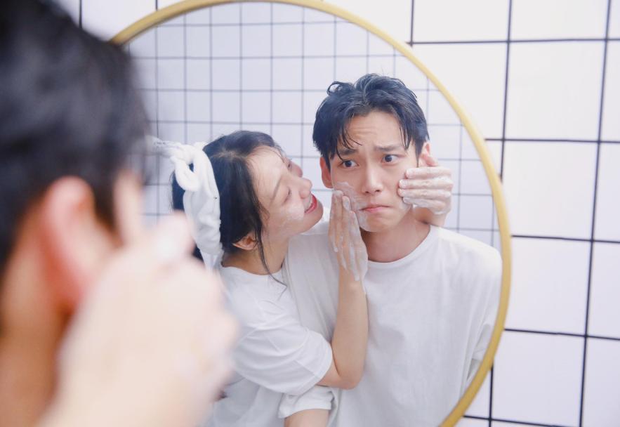 怎么让你喜欢的女生反过来追你,怎么才能让喜欢的女生倒追