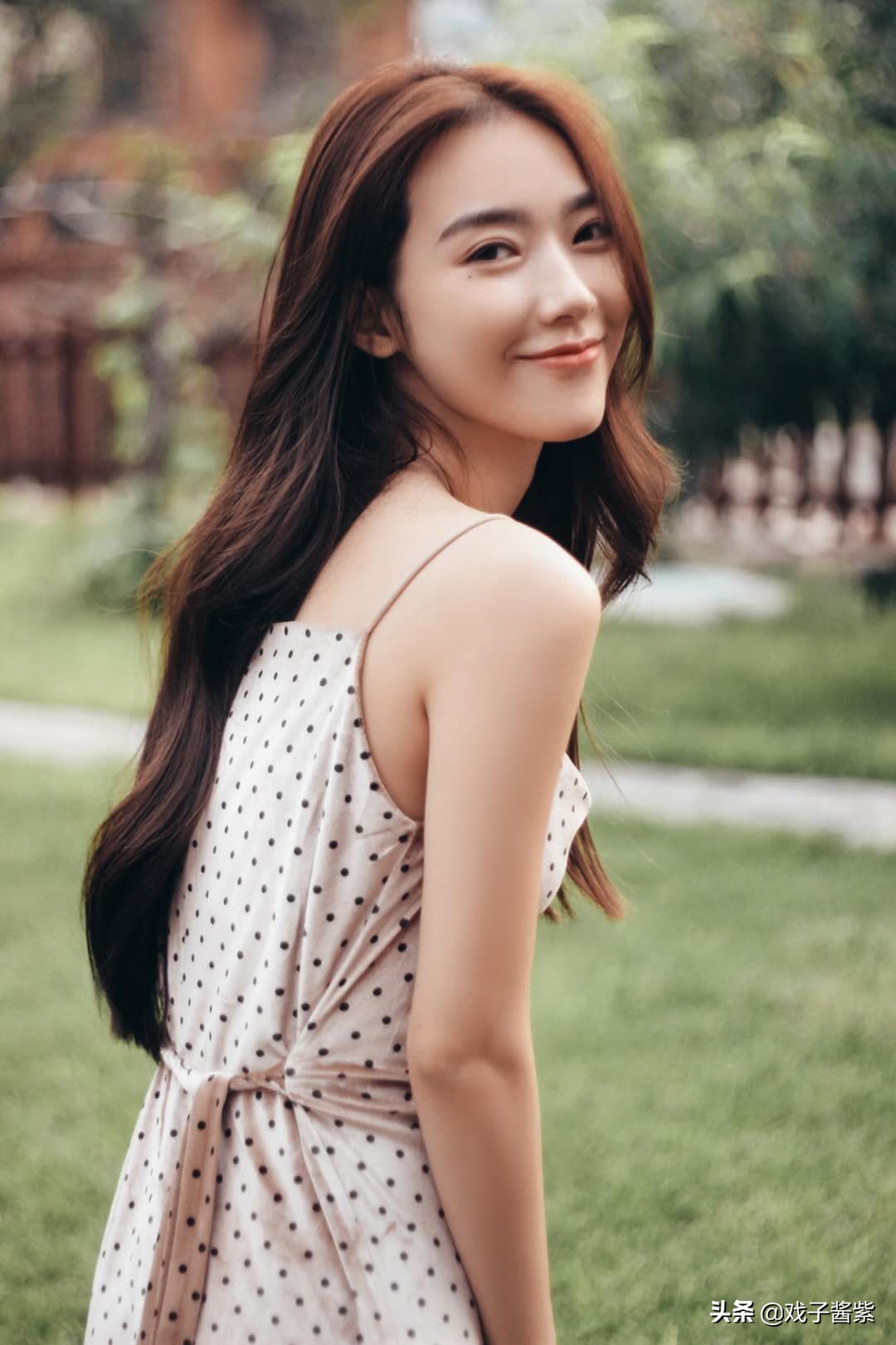 冷若冰霜热血同行，可盐可甜男女通杀的宁心小姐姐，太可了！