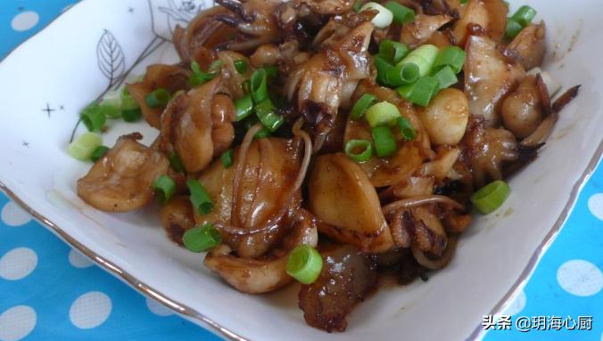 苏东坡拿手菜介绍,四川地区传统名菜东坡墨鱼