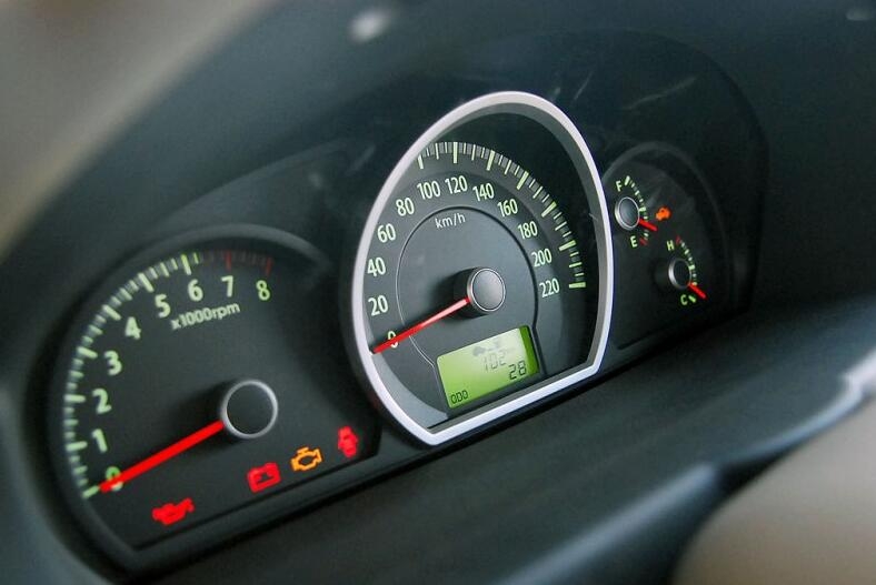 花三万买三手10年起亚狮跑值吗,起亚狮跑皮实耐用吗