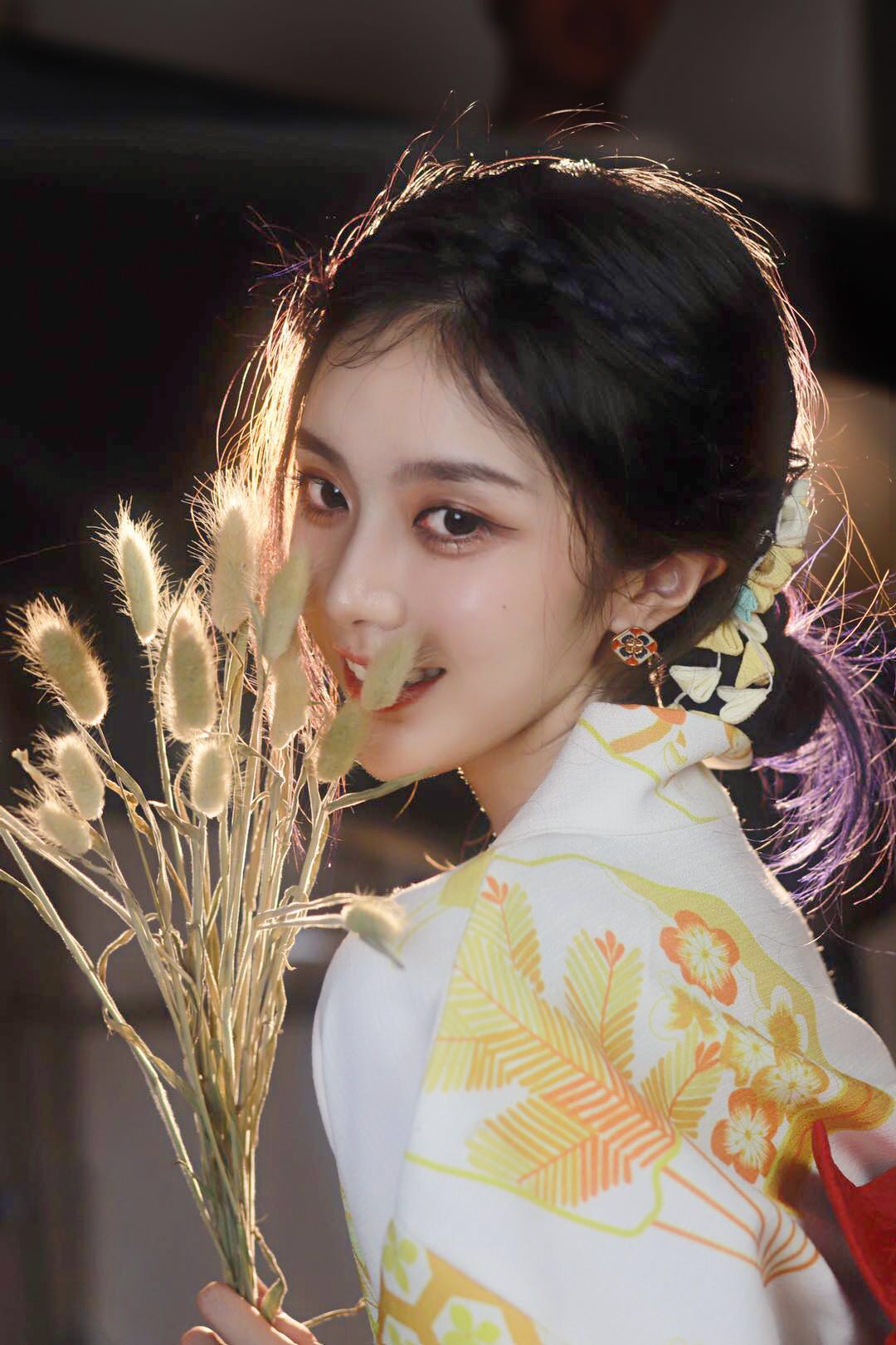 纯黑背景人像怎么修图,纯黑背景如何拍物品