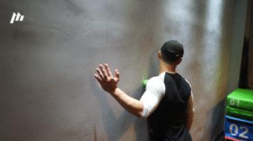 圆肩矫正动画,圆肩体态矫正训练