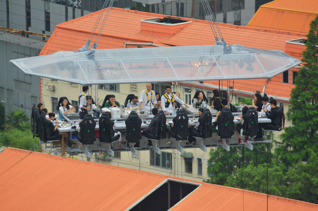 缆车上的餐厅,全世界最大的海上餐厅