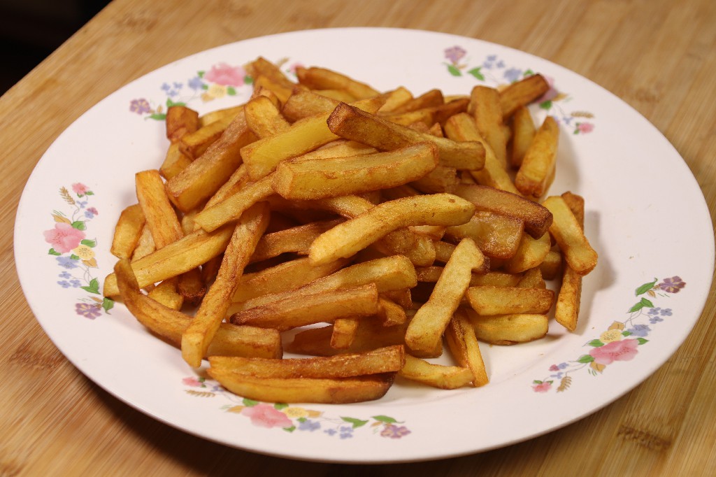 买的薯条炸出来软趴趴是什么原因,炸薯条不回软的正确做法