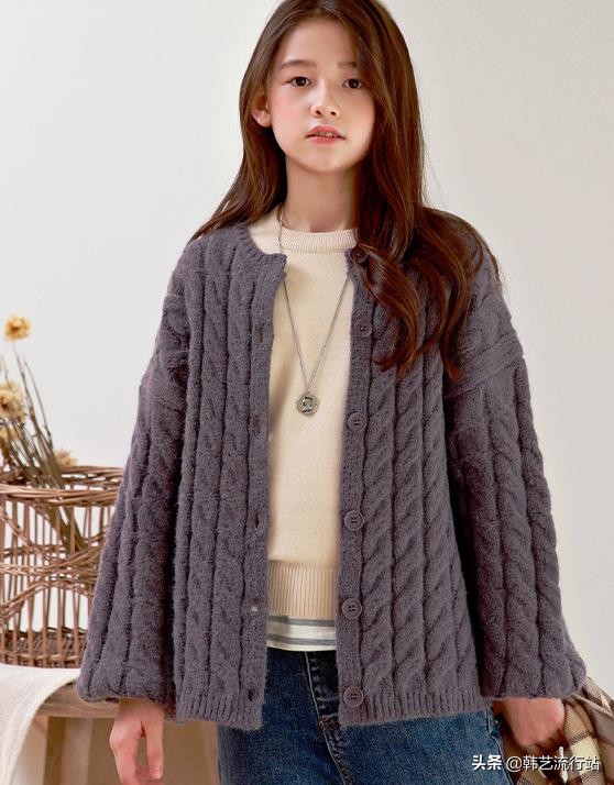 又潮又酷韩版黑色毛衣儿童版,男童冬季韩版百搭毛衣