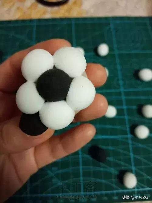 最简单的粘土足球,超轻粘土足球小人过程
