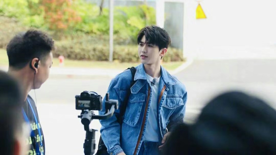 奔跑吧黄旭熙蔡徐坤,奔跑吧蔡徐坤baby郑恺