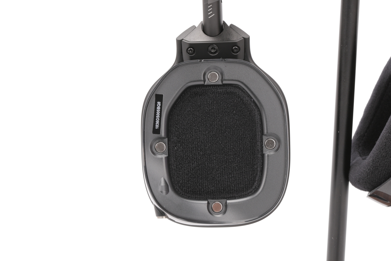 罗技a40耳机有必要选声卡吗,2200的声卡