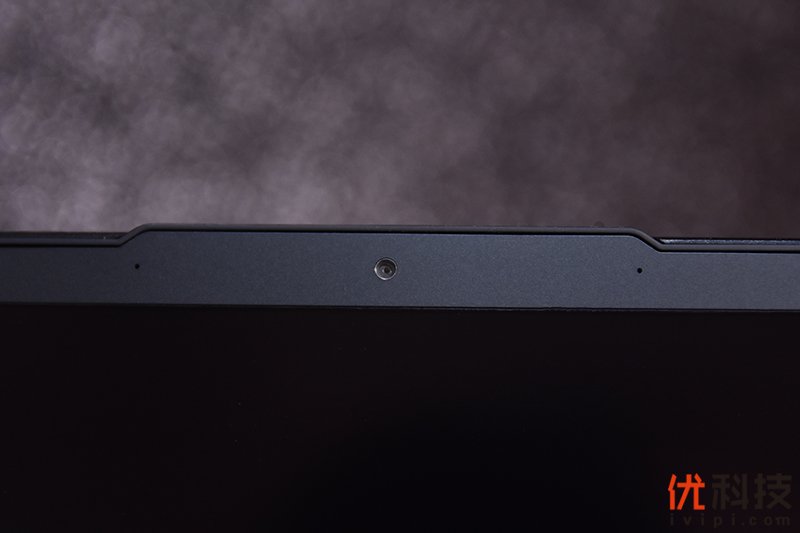 荣耀猎人v700风谷式散热,荣耀猎人游戏本v700i5款测评